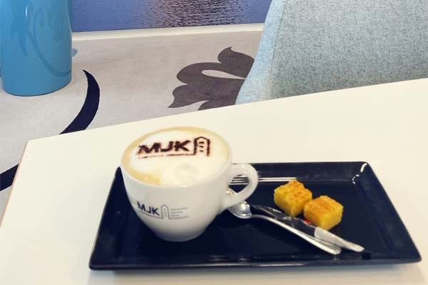 MJK Advies - Altijd welkom voor een kop koffie bij ons in Aalsmeer